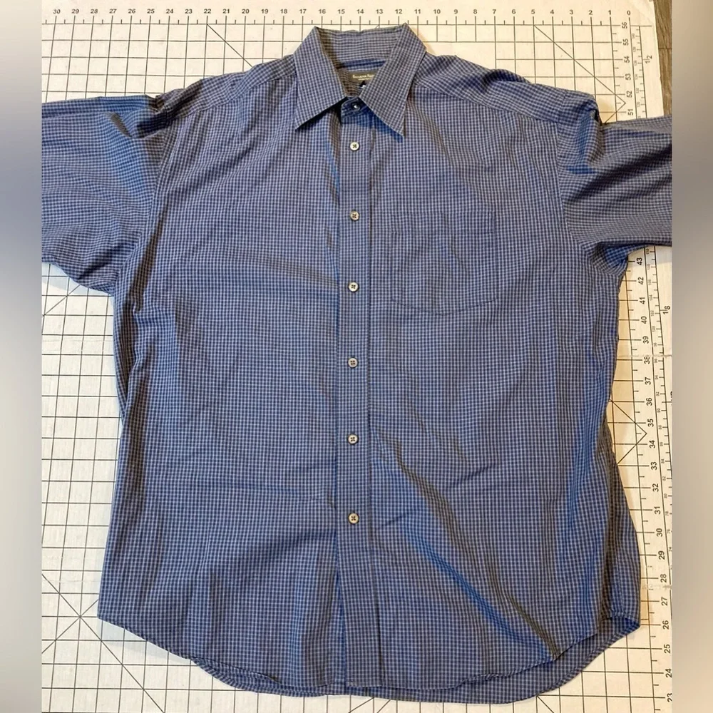 Banana Republic Men’s Size Large‎ Blue Haberdashery Button Down Shirt